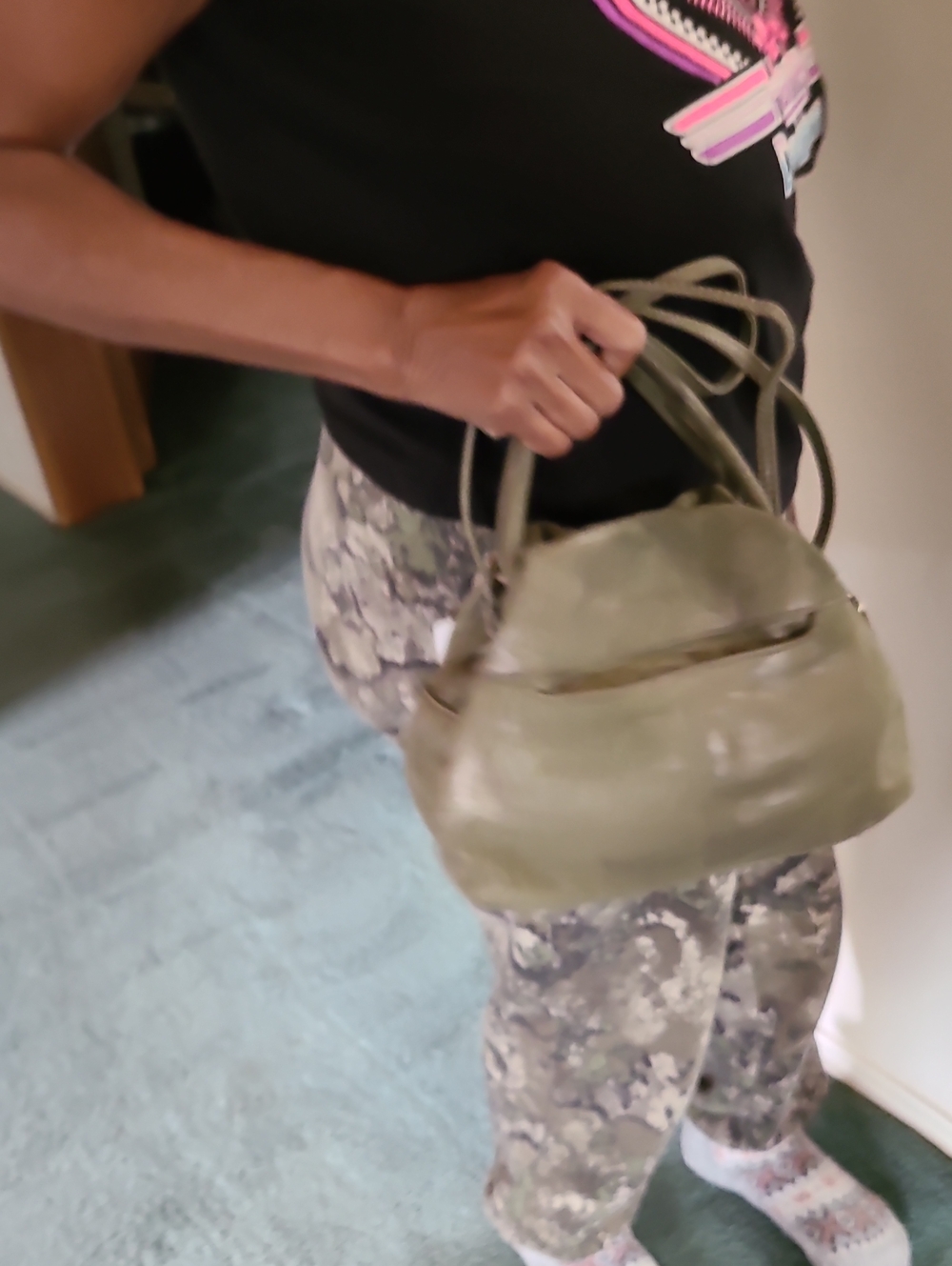 HOBO Olive Leather Slouch Hobo Bag - Picture 9 of 10